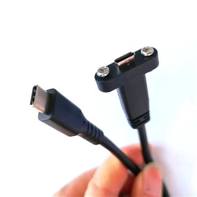 1678 kabel USB C za pritrditev na ploščo